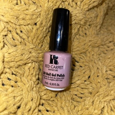 Red Carpet Manicure Gel Polish - 330 Manigoals - 9 ml / 0.30 Fl oz - Изображение 1 из 4