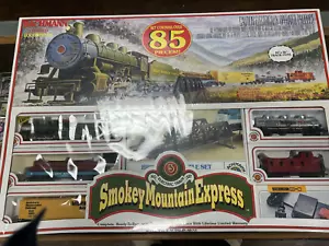 Bachmann Smokey Mountain Express HO Electric Train Set FACTORY SEALED - Picture 1 of 5