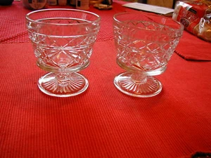 VINTAGE SET OF 2 CUT GLASS SHERBERT DESSERT CUPS PUDDING - Picture 1 of 6