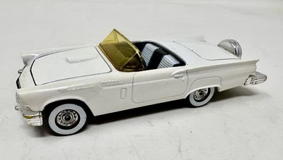 Corgi 13cm Long Vintage Diecast CG113 - Ford Thunderbird  - Cream/Brown - Image 1 of 4