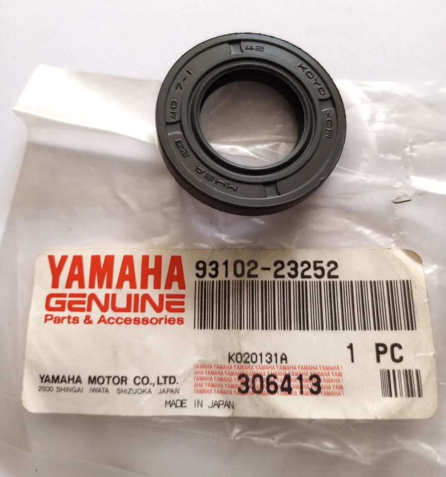 Sello de aceite OEM Yamaha YZF600 YTM200 BW200 NOS 93102-23252 Foto 1 de 1