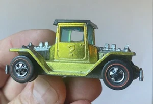 Hot Wheels Redline T-4-2 Lime Yellow HK - original roof - Picture 1 of 7