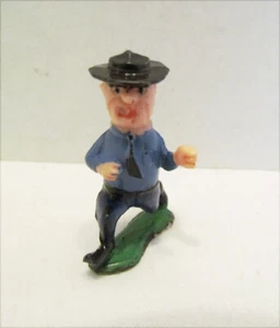 MARX TV TINYKINS AÑOS 60 OSO YOGUI "RANGER SMITH" HANNA BARBERA FIGURA TINYKIN - Imagen 1 de 2