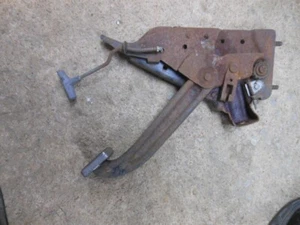 1971-74 AMC AMX JAVELIN OEM EMERGENCY PARKING BRAKE ASSEMBLY RUBBER PAD PARTS NR - Picture 1 of 5