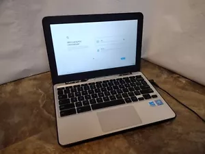 ASUS C202 Chromebook Celeron N3060 1.6GHz 4GB RAM 16GB SSD w/charger TESTED C GD - Picture 1 of 11