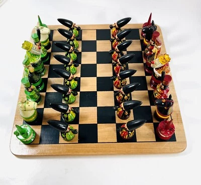 复古 Erzgebirge Schachspiel 德国国际象棋套装 带手工雕刻木板 — 第 1/4 张图片