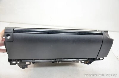 Lexus IS250 2015 guantera inferior compartimento de almacenamiento negro 55550-53100 OEM Foto 1 de 4