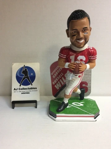 Russell Wilson Wisconsin Badgers Forever Collectibles Bobblehead NIB Cover