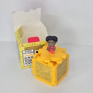 2025 McDonald’s A Minecraft Movie Happy Meal Gold Block & DAWN - Picture 1 of 1