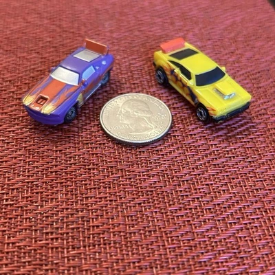 Micro Machines Loose Lot LineUp Racing Purple v Yellow race car LGTI Hasbro 25gg - Image 1 of 4