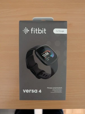 Fitbit Versa 4 40mm m Aluminiumgehäuse-Schwarz mit Silikonarmband in Schwarz - Bild 1 von 4