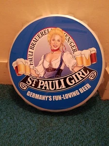 St Paulie Girl Kronkorkenschild - Bild 1 von 7