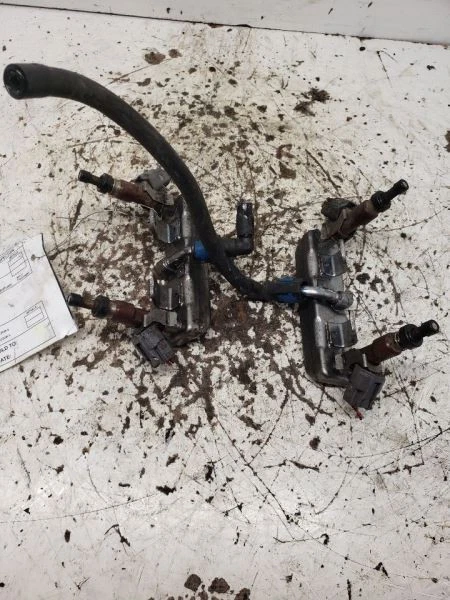 Piezas de inyección de combustible inyector de combustible Pzev se adapta a 15-17 XV CROSSTREK 1036788 Foto 1 de 4