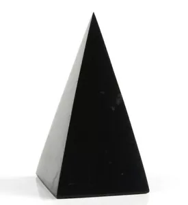 Schungit & Shungit Pyramide Hohe ca. 50 x 50 x 90 mm. / poliert - Bild 1 von 3