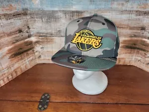 Los Angeles Lakers Camo Snapback Ultra Game Unisex Hat - One Size - MSRP $40 - Picture 1 of 8