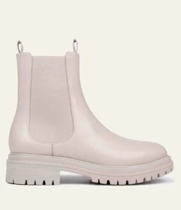 JO MERCER “Bloom” Bone Leather Chelsea Boots 39 EUC - Picture 1 of 10