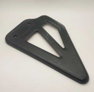 Suzuki GSXR750 GSXR600 GSXR1000 OEM Front Right Footrest Footpeg Peg Bracket - Picture 1 of 4