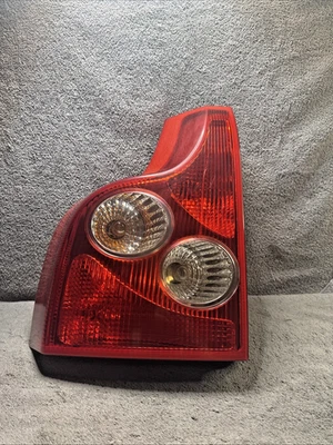 Conjunto de luz trasera izquierda del lado del conductor Volvo XC90 2003-2006 Foto 1 de 4