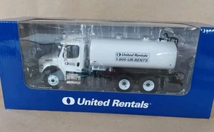 United Rentals Collectors Series XV Freightliner M2-106 With Curry Water Tank - Picture 1 of 5