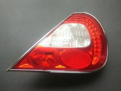 2003 - 2007 Jaguar XJ Vanden Plas Passenger Side Tail Light OEM - Image 1 of 4