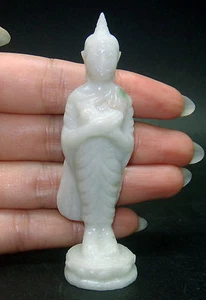 Statuetta intaglio buddha birmana ""a"" bianca fatta a mano - Foto 1 di 4