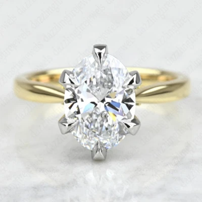 Anillo de compromiso con halo oculto de moissanita ovalado de 2,00 TCW en oro sólido de dos tonos de 14K Foto 1 de 4