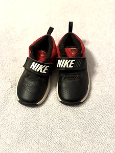 Nike Team Hustle D8 Size 10C - Preowned - Picture 1 of 4