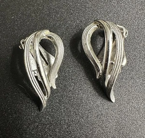 Beautiful Vtg Sarah Coventry Signed Clip-On Earrings Silver Tone Estate Jewelry - Picture 1 of 5