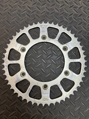 Roda dentada traseira de alumínio Honda Sunstar 51T 83-26 CR125 CR250 CR500 CRF250 CRF450 - Imagem 1 de 4
