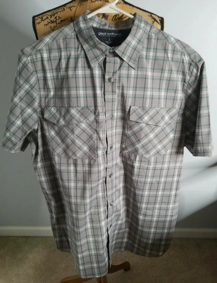 Camisa Great Northwest Para Hombres Talla L Gris Teal Blanco Manga Corta Botón Delantero Usada en Excelente Condición Foto 1 de 4