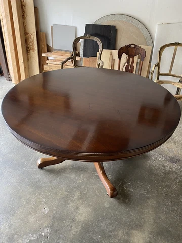Queen Anne style tilt top dining table Cover