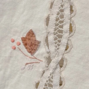 Vintage Hand Embroidered Table Cloth Cotton Textile Oval Brown Leaves 230cm (t56 - Picture 1 of 6