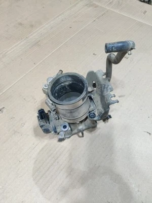 Conjunto de cuerpo de acelerador Geo Tracker 96 Foto 1 de 4