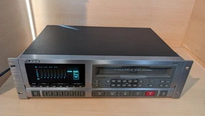 Grabadora de audio digital Alesis Adat XT 8 pistas + soportes en rack - Imagen 1 de 6