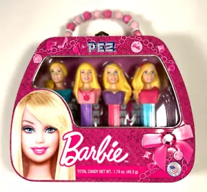 Mattel Barbie PEZ Borsa di latta da collezione con 4 dispenser - 2012 ritirata sigillata - Foto 1 di 6