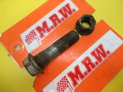 PUNTAL A HUSILLO NUDILLO PERNOS TUERCA DELANTERA INFERIOR TOYOTA CELICA 94-99 Foto 1 de 4