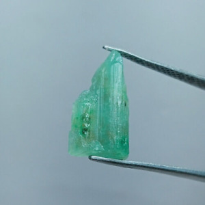 Colombian Emerald Rough, Emerald Raw, Loose Gemstone, For Making Pendant.