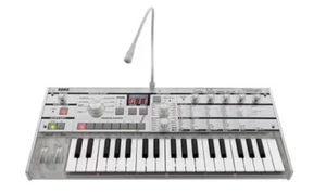 KORG microKORG Crystal Analog Synthesizer Vocoder 37-Key Keyboard  - Picture 1 of 3