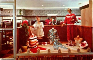 PASADENA  EL MONTE CALIFORNIA VERA ROSE FASHIONS WINDOW DISPLAY VINTAGE POSTCARD - Picture 1 of 2