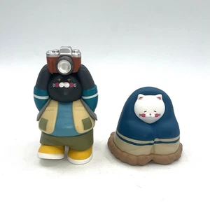 Lotto di 2 figurine in vinile serie Uncle Cat Go Camping Pop Mart - Foto 1 di 5