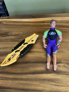 Mattel 1999 Max Steel SURF ATTACK & TURBO BOARD Action Figure - Foto 1 di 10