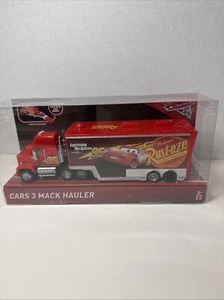 DISNEY PIXAR CARS 3 MACK HAULER LIGHTNING McQUEEN 95 Rust.eze 2016 - Picture 1 of 4