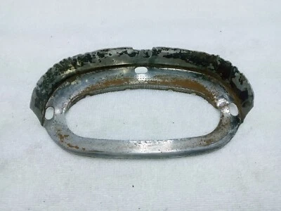 1950's PLYMOUTH DESOTO CHRYSLER DODGE LEFT RIGHT TURN SIGNAL TAILLIGHT BEZEL ??? Foto 1 de 2