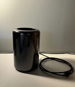 Apple Mac Pro 2013 6-Core Xeon E5 D500 3.5Ghz 64GB RAM 1TB SSD GB - Picture 1 of 3