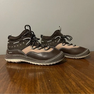 Jambu Mountaineer Hiking Boot. Women’s size 6.5 waterproof - Image 1 of 4
