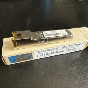 Sieciowy moduł nadawczo-odbiorczy Ubiquiti UACC-CM-RJ45-MG miedź RJ45 10 Gbit/s SFP+ - Zdjęcie 1 z 6