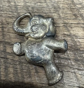 Vintage Sterling? Broche de elefante gordito feliz - Imagen 1 de 4