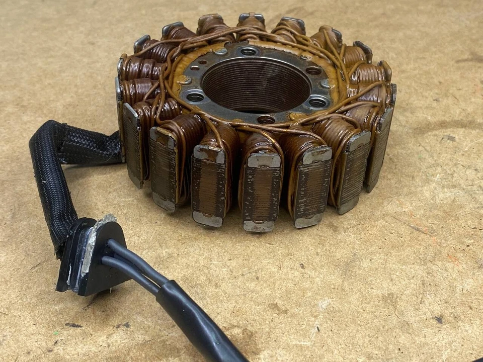 Estator generador KTM 950 990 LC8 SM Duke Adventure SMR 60039004000 2003-2013 Foto 1 de 1