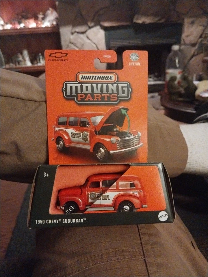 2024 Moving Parts Matchbox - Red 1950 Chevy Suburban - Matchbox Fire Dept. - Image 1 of 1
