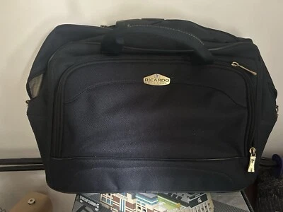 Bolsa de viaje azul marino Foto 1 de 3